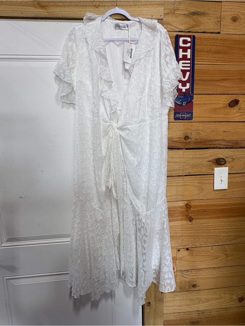 JJs House White Lace Midi Dress with Ruffle Collar